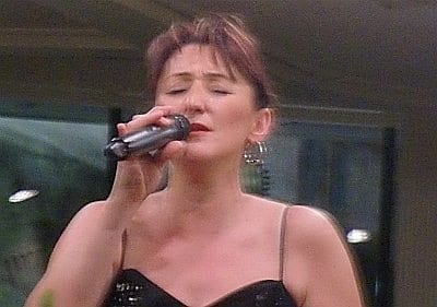 Valerie May performing on AmaWaterways