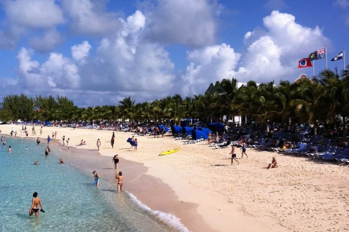 It's an easy walk up the beach to Jack's Shack. You can almost see it at the top of the photo.