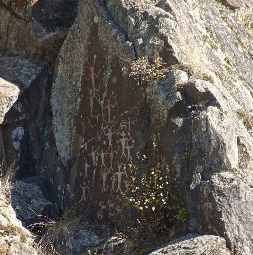7000 year ols petroglyphs in Hells Canyon