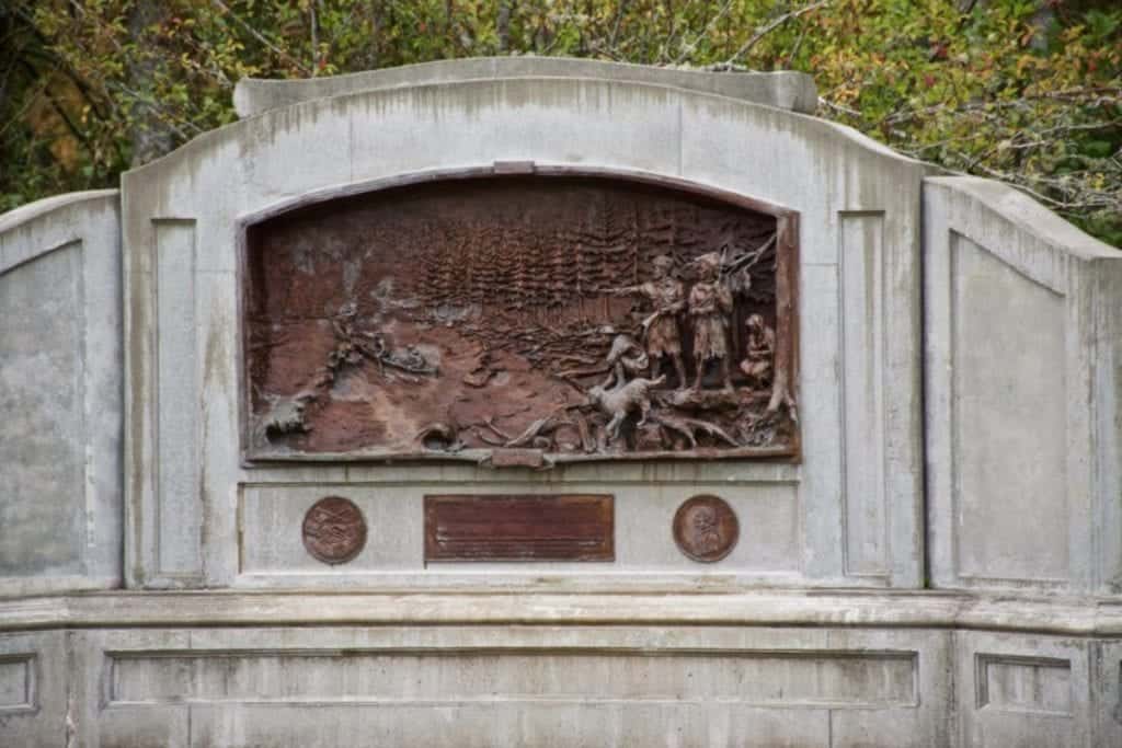 Monument to Lewis and Clark shows the two explorers, Sacagawea and her baby, Lewis' Newfoundland dog named, "Seaman" and York, a slave of William Clark but was a full member of the Expedition.