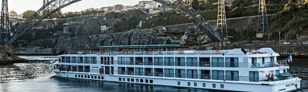 CroisiEurope Miguel Torga underway on the Douro